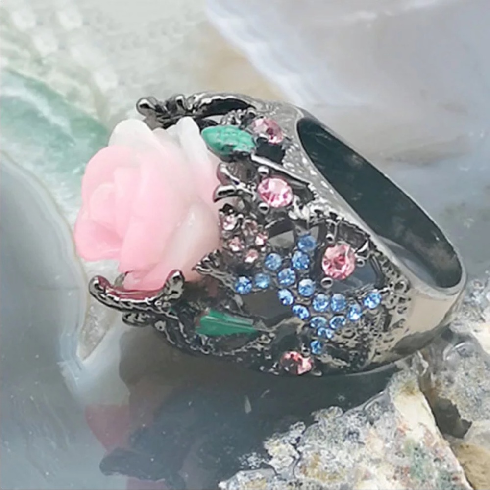 Beautiful RING  Rose design - Picture 9 of 10